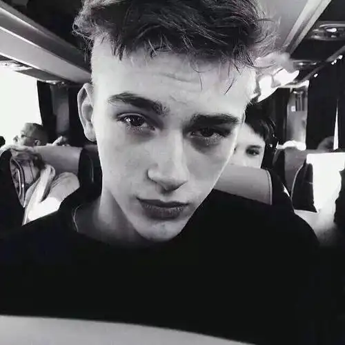 nrvae@Zoe